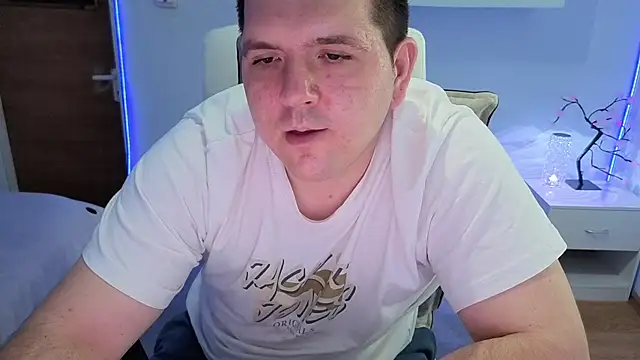Snapshot of JasonJacks chatting on July 6, 2026, 5:26 am JasonJacks online show from July 6, 2026, 5:26 am