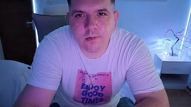 Snapshot of JasonJacks chatting on July 19, 2026, 3:43 am JasonJacks online show from July 19, 2026, 3:43 am
