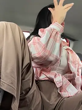 JulliaVegas online show from March 19, 2025, 2:48 am