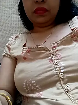 Snapshot of sunita-doll chatting on September 12, 2025, 2:00 am sunita-doll online show from September 12, 2025, 2:00 am