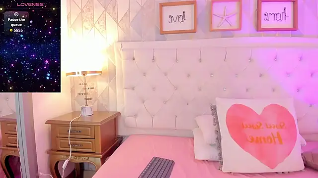 rebeca watsson online show from February 10, 2026, 11:25 am