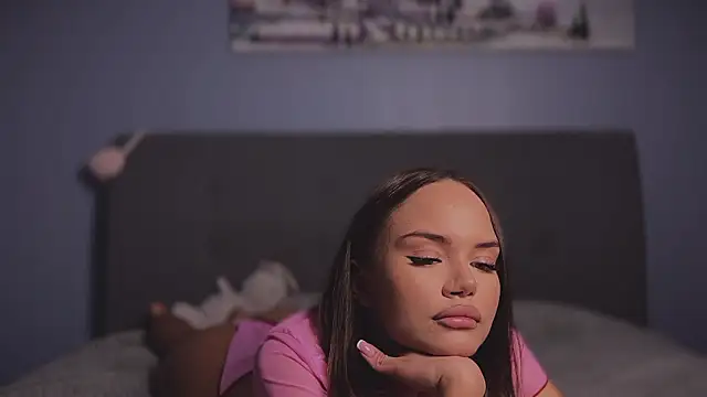 Snapshot of Viktoria_www chatting on March 16, 2026, 10:36 pm Viktoria www online show from March 16, 2026, 10:36 pm