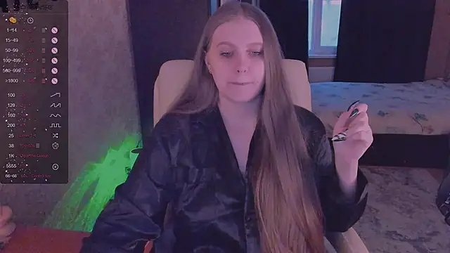 Snapshot of Alice_Dreamgirl_ chatting on January 4, 2025, 1:10 pm Alice Dreamgirl online show from January 4, 2025, 1:10 pm