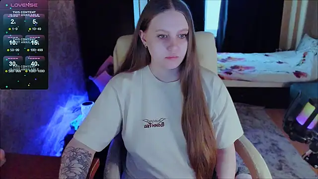 Snapshot of Alice_Dreamgirl_ chatting on March 14, 2025, 9:57 am Alice Dreamgirl online show from March 14, 2025, 9:57 am