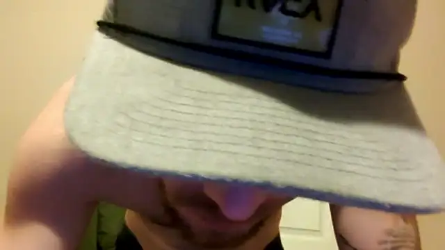 Huntzg23 online show from November 29, 2025, 2:36 am