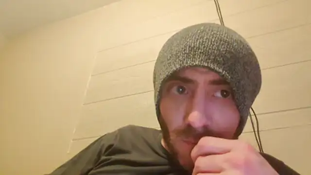 Huntzg23 online show from February 15, 2026, 7:05 am