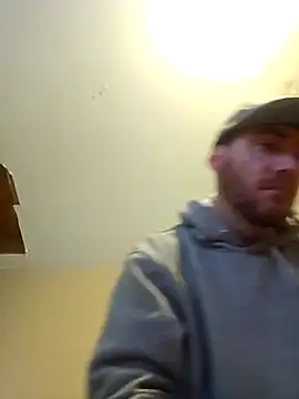 Huntzg23 online show from February 18, 2026, 8:49 pm