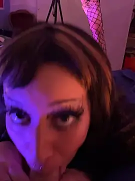 Snapshot of littlewitchxoxo chatting on February 22, 2025, 9:59 pm littlewitchxoxo online show from February 22, 2025, 9:59 pm