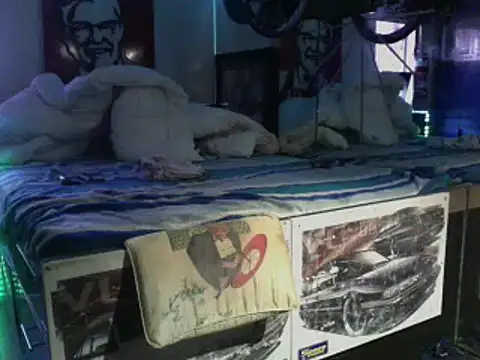 kinkycdslutsv online show from March 10, 2025, 2:50 am