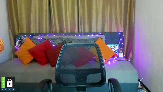 Alicia redfollow online show from January 21, 2025, 9:25 pm
