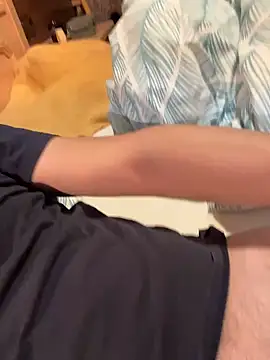 Snapshot of Fuss04 chatting on December 24, 2024, 1:16 am Fuss04 online show from December 24, 2024, 1:16 am