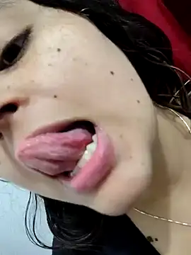 Snapshot of Miss_balloonsmila chatting on December 29, 2024, 8:48 pm Miss balloonsmila online show from December 29, 2024, 8:48 pm