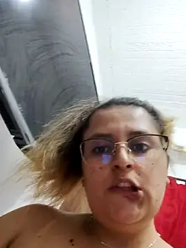 Snapshot of Miss_balloonsmila chatting on January 10, 2025, 2:57 am Miss balloonsmila online show from January 10, 2025, 2:57 am