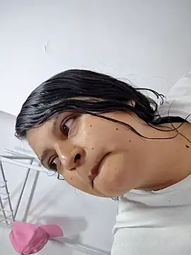 Snapshot of Miss_balloonsmila chatting on October 19, 2025, 10:54 pm Miss balloonsmila online show from October 19, 2025, 10:54 pm