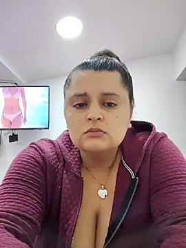 Snapshot of Miss_balloonsmila chatting on October 24, 2025, 3:47 am Miss balloonsmila online show from October 24, 2025, 3:47 am