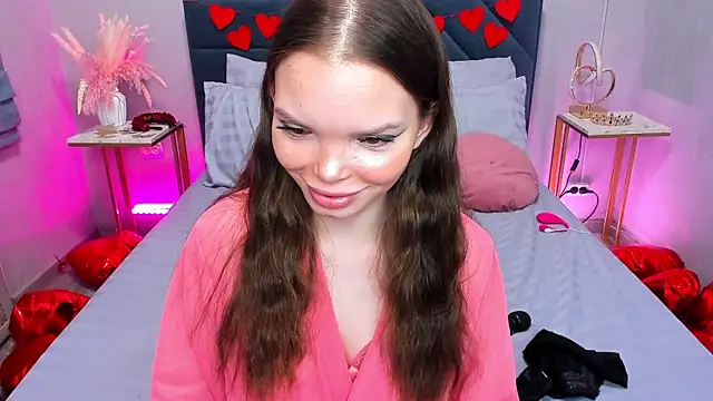 Snapshot of Curvy_Dynamite_ chatting on February 18, 2026, 1:12 am Curvy Dynamite online show from February 18, 2026, 1:12 am