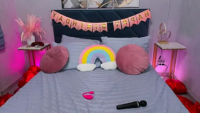 Snapshot of Curvy_Dynamite_ chatting on March 11, 2026, 1:11 am Curvy Dynamite online show from March 11, 2026, 1:11 am