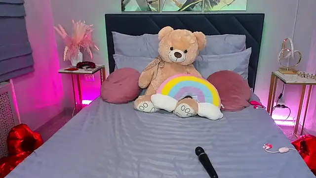 Snapshot of Curvy_Dynamite_ chatting on March 13, 2026, 1:12 am Curvy Dynamite online show from March 13, 2026, 1:12 am