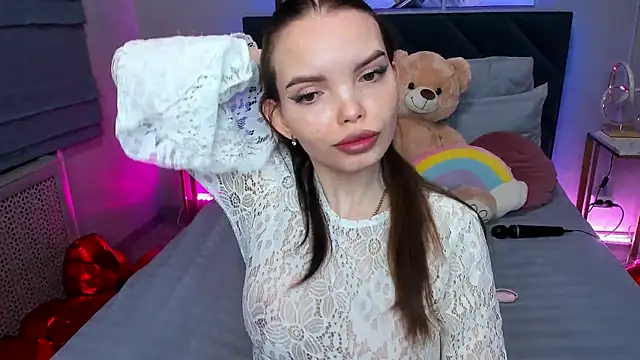 Snapshot of Curvy_Dynamite_ chatting on March 17, 2026, 1:10 am Curvy Dynamite online show from March 17, 2026, 1:10 am