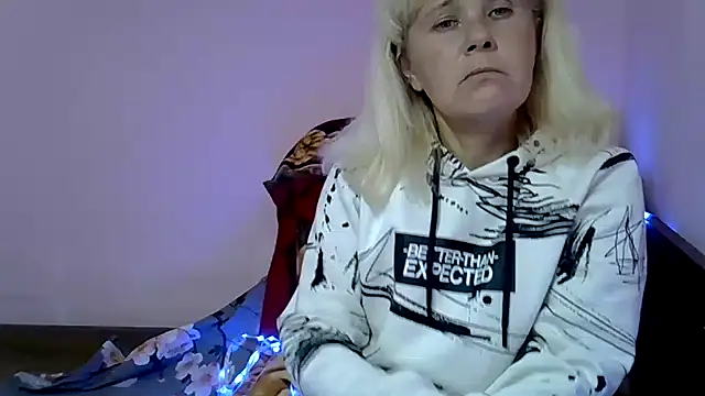 Snapshot of sakura_blonde chatting on December 28, 2024, 9:19 pm sakura blonde online show from December 28, 2024, 9:19 pm