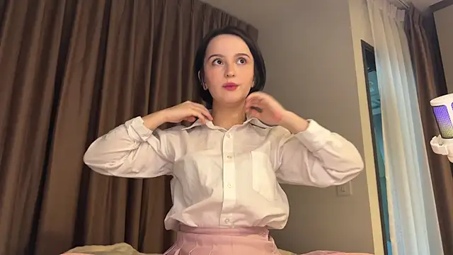 bumble bee online show from January 10, 2026, 12:12 am