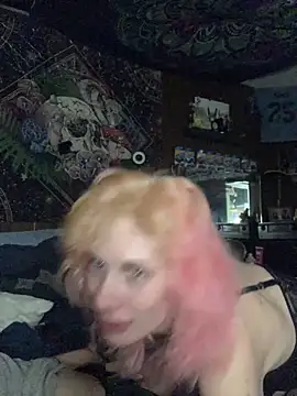 EroticKityii online show from June 16, 2026, 7:22 am