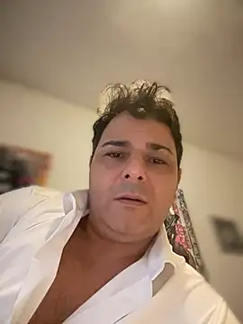 SecretlyDD online show from January 28, 2025, 9:41 am
