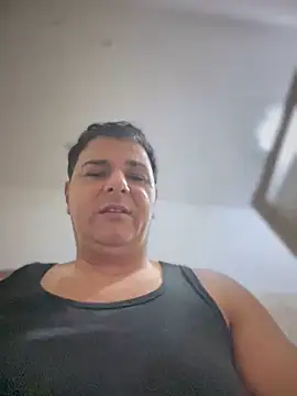 SecretlyDD online show from February 2, 2025, 2:06 am