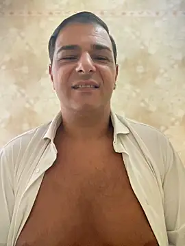 Snapshot of SecretlyDD chatting on October 13, 2025, 7:41 am SecretlyDD online show from October 13, 2025, 7:41 am