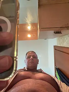 SecretlyDD online show from December 21, 2025, 1:40 pm