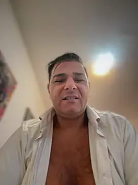 SecretlyDD online show from February 15, 2026, 4:47 pm