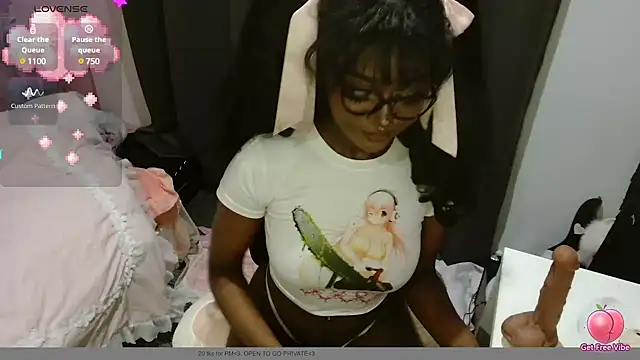 Snapshot of bunniix chatting on March 19, 2025, 1:21 am bunniix online show from March 19, 2025, 1:21 am