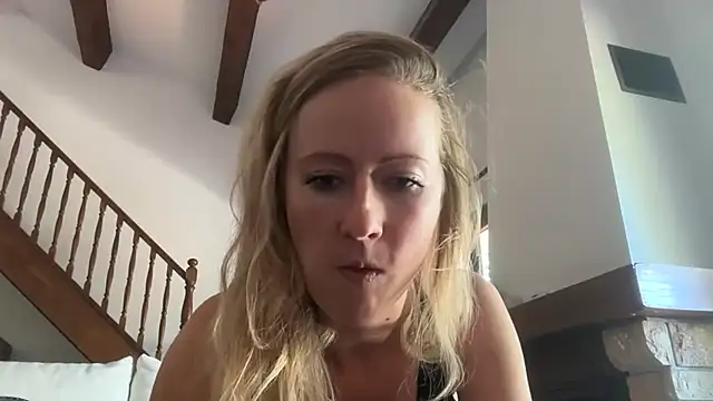 Emmy frenchie online show from November 3, 2025, 11:22 am