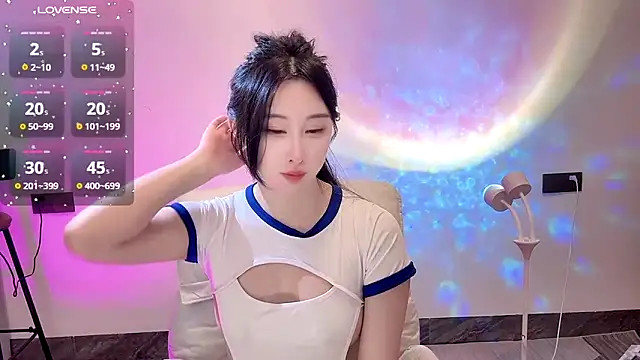 Amy-228 online show from March 22, 2025, 4:47 pm