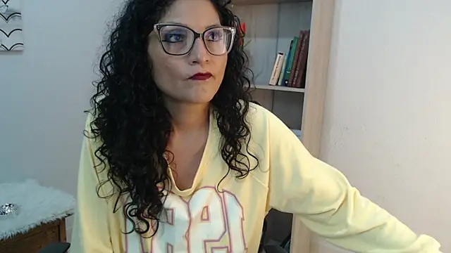arianna ros3 online show from December 26, 2024, 8:21 pm