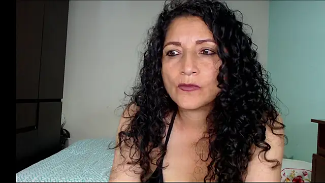 Snapshot of arianna_ros3 chatting on October 29, 2025, 3:09 am arianna ros3 online show from October 29, 2025, 3:09 am