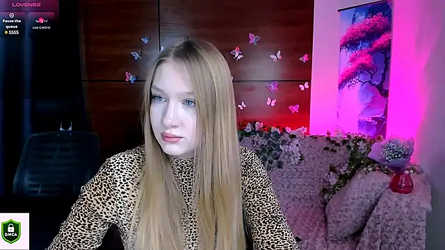 playful sophie online show from February 2, 2025, 10:13 am