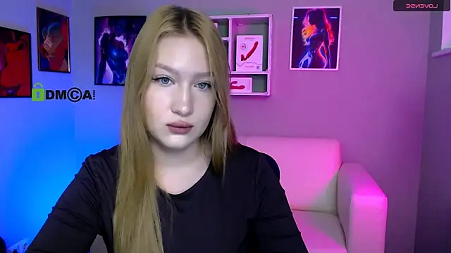 playful sophie online show from December 5, 2025, 10:13 am