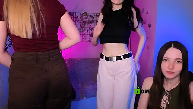 playful sophie online show from May 31, 2026, 7:26 pm