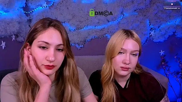playful sophie online show from June 10, 2026, 7:35 pm