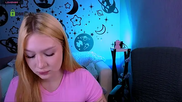 playful sophie online show from June 13, 2026, 8:07 pm