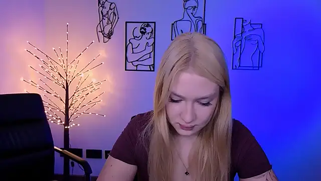 playful sophie online show from July 20, 2026, 7:16 pm