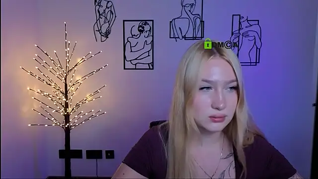 playful sophie online show from August 5, 2026, 7:17 pm