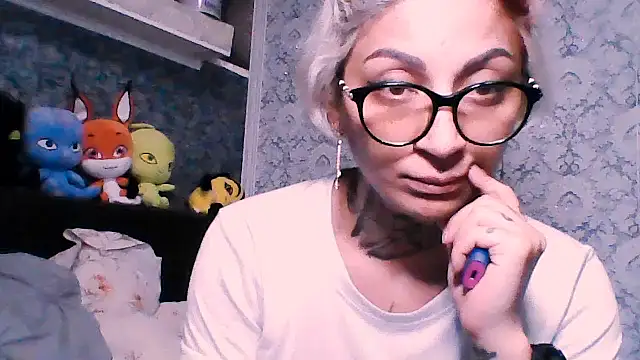 Lucky Deniz online show from November 21, 2025, 9:57 pm