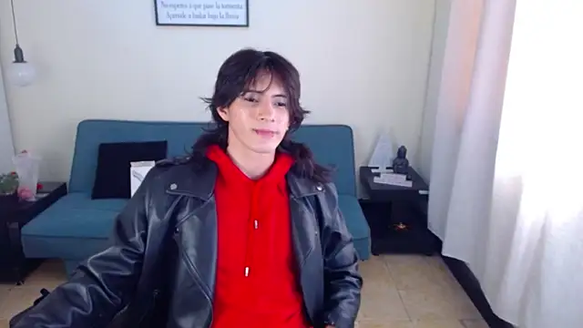 andreey50 online show from December 24, 2024, 8:05 pm