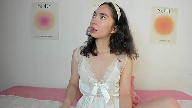 Snapshot of Ana_is_from_Heaven chatting on October 2, 2025, 10:33 am Ana is from Heaven online show from October 2, 2025, 10:33 am