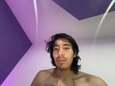 GIOOOO568 online show from July 7, 2026, 3:20 am
