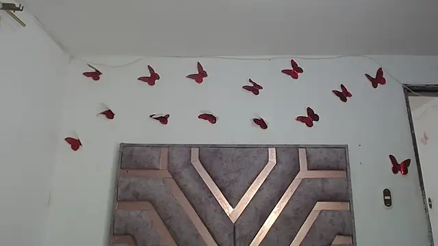 Anny Fox- online show from September 17, 2025, 3:08 am