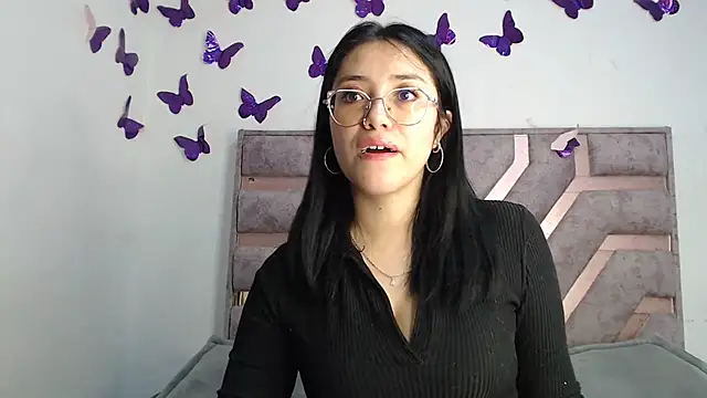 Snapshot of Anny_Fox- chatting on June 27, 2026, 4:06 am Anny Fox- online show from June 27, 2026, 4:06 am