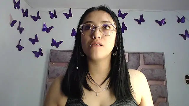 Snapshot of Anny_Fox- chatting on July 25, 2026, 3:59 am Anny Fox- online show from July 25, 2026, 3:59 am